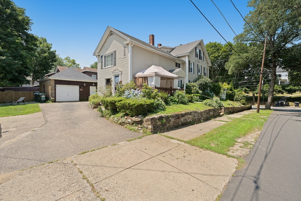 85 Everett St