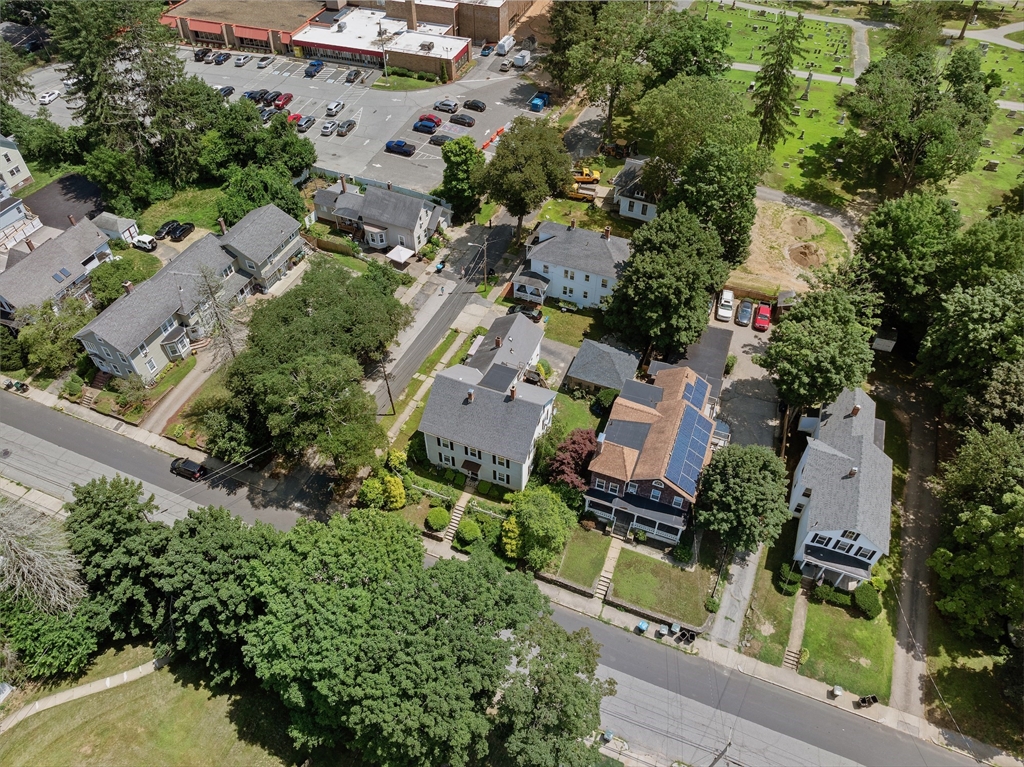85 Everett St