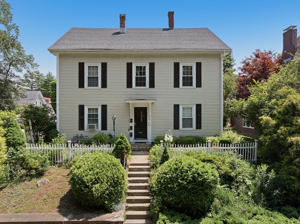 85 Everett St