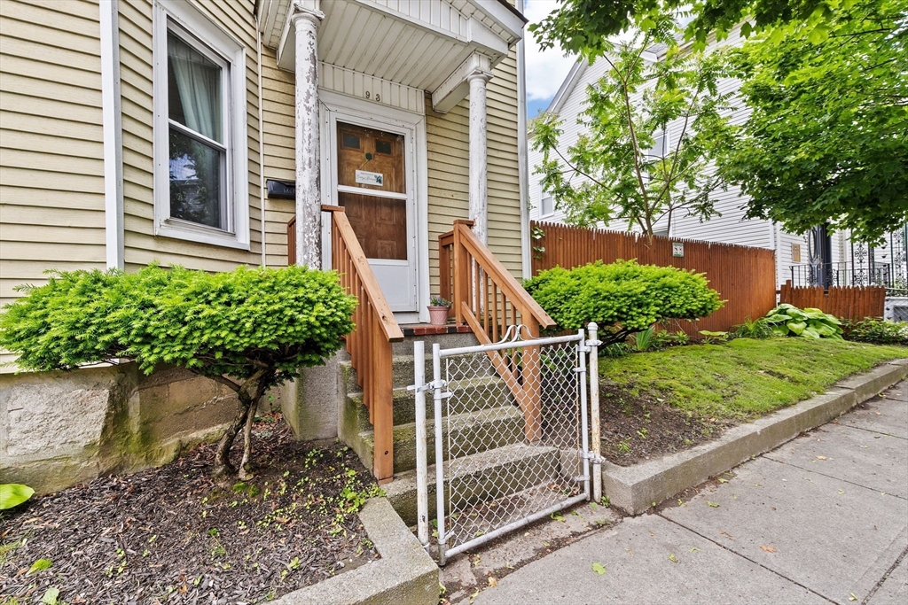 93 Warren St.