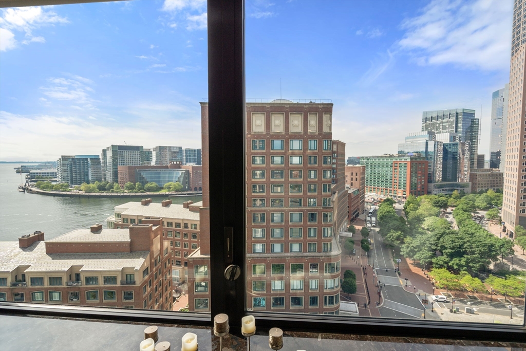 65 East India Row # 18G