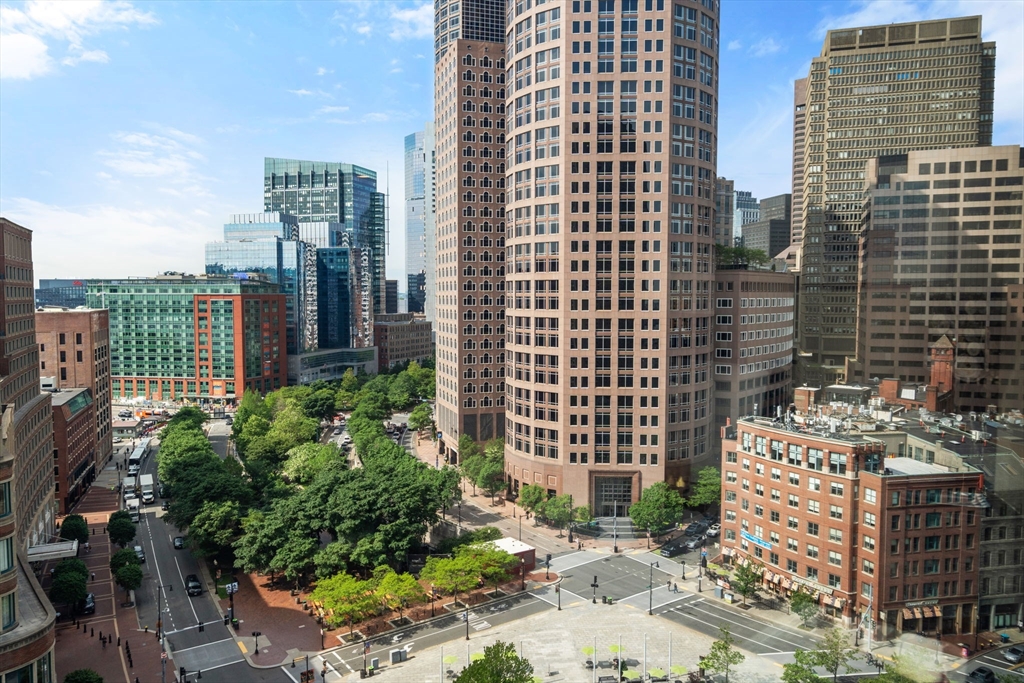 65 East India Row # 18G