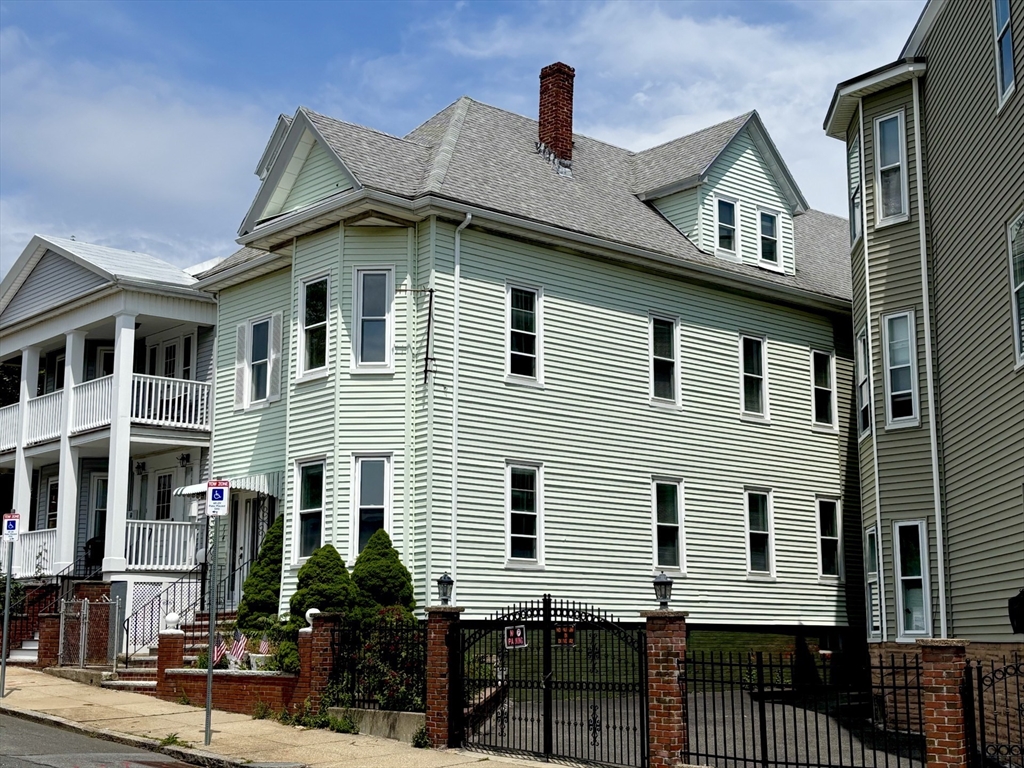114 Byron Street