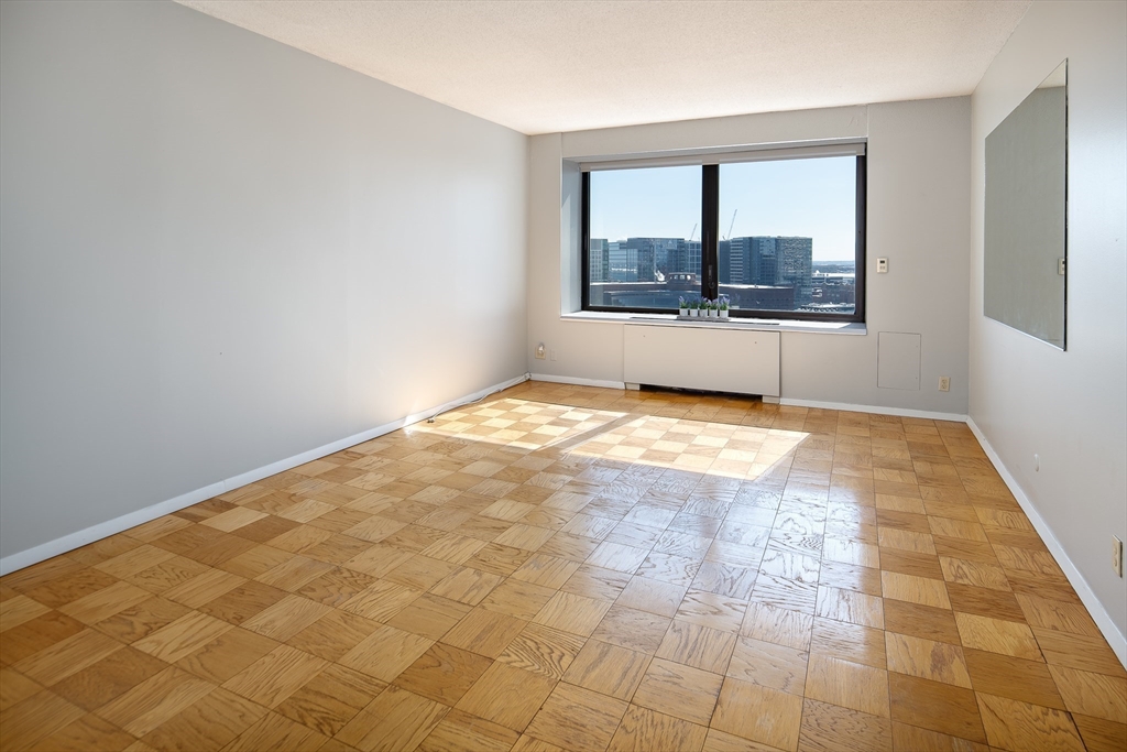 85 East India Row # 22D