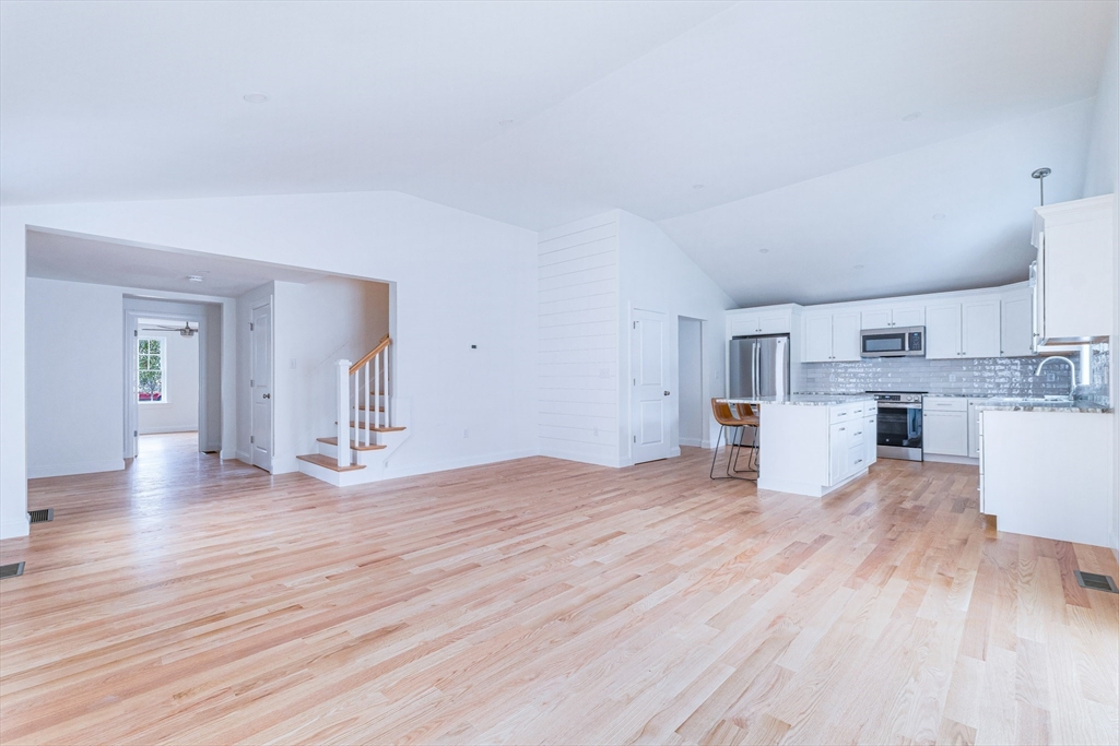 19 Pat Rose Way