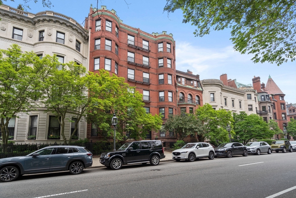 293-295 Commonwealth Ave # 2C