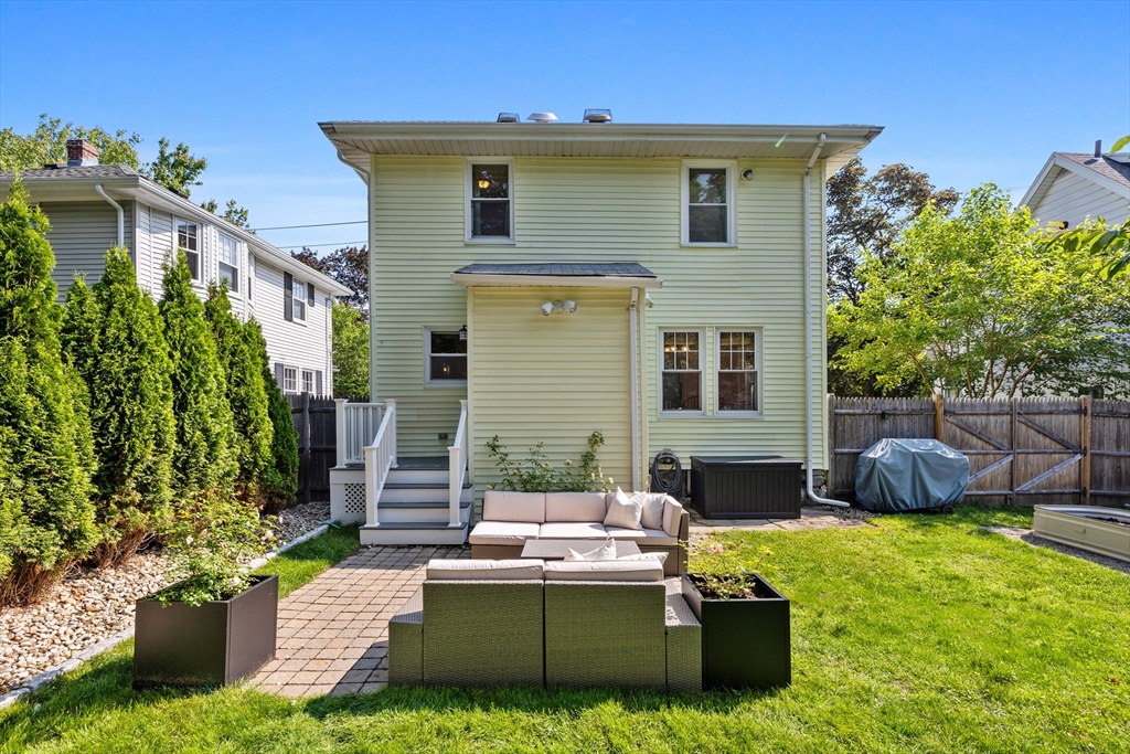 614 Summer St
