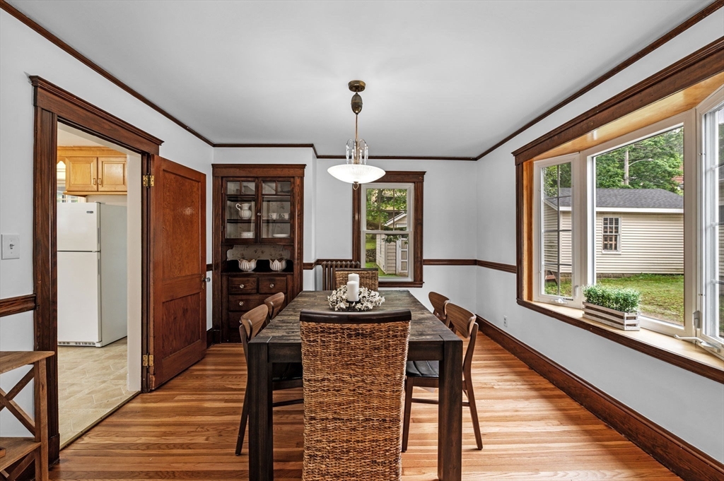 33 Intervale Ave