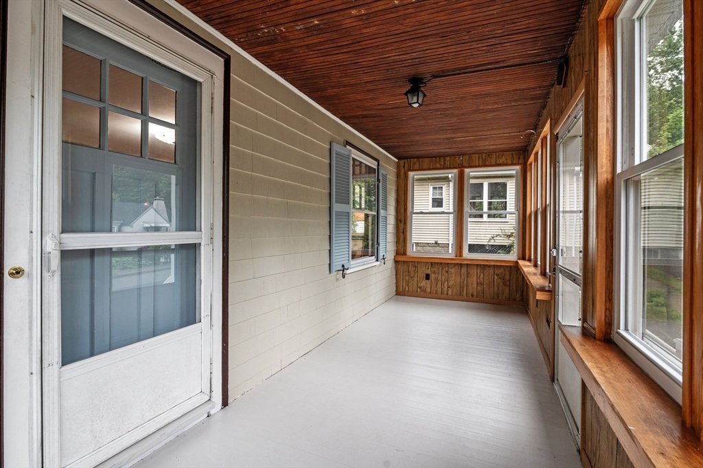 33 Intervale Ave