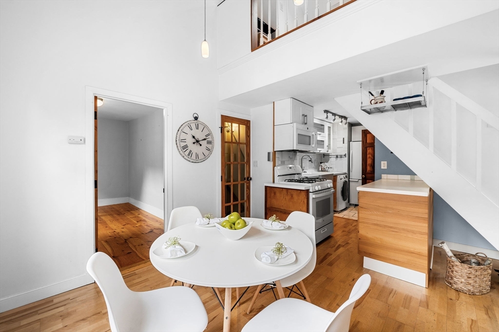 23 Turner St # 4