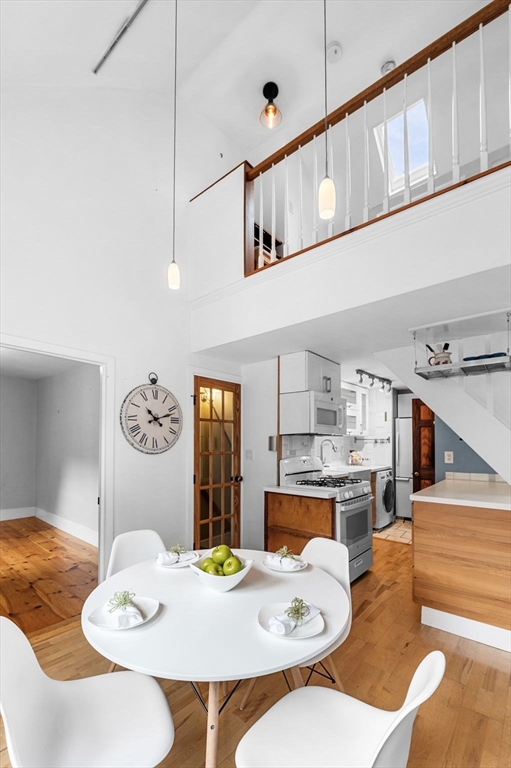 23 Turner St # 4