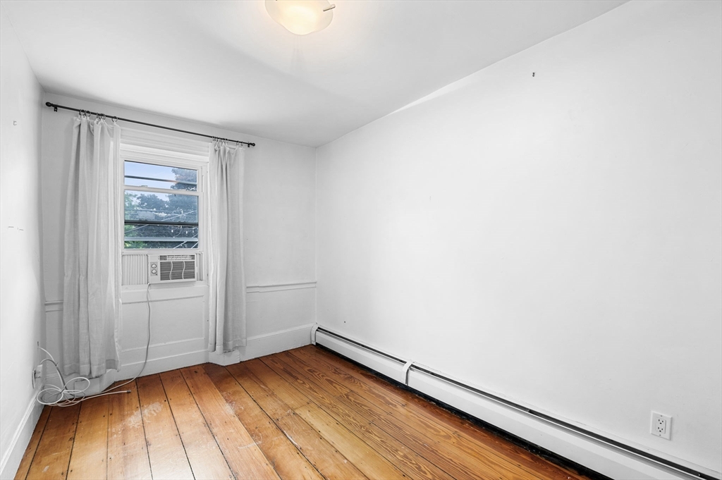 23 Turner St # 4