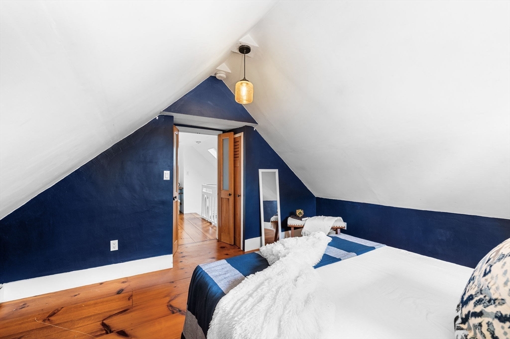 23 Turner St # 4