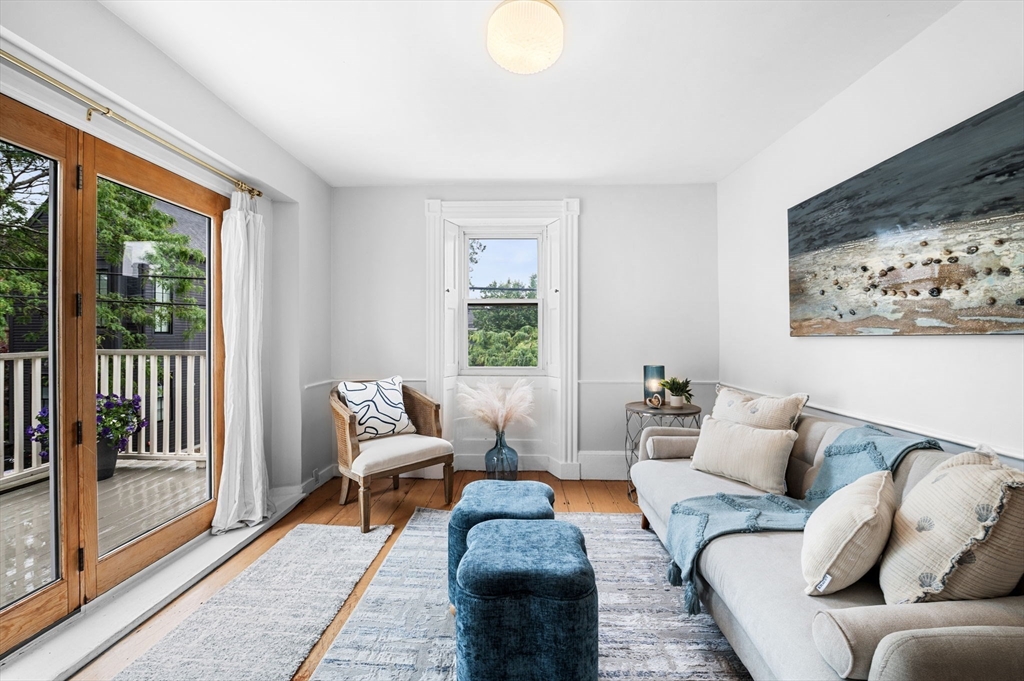 23 Turner St # 4
