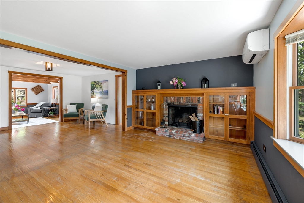 6 Paddock Drive