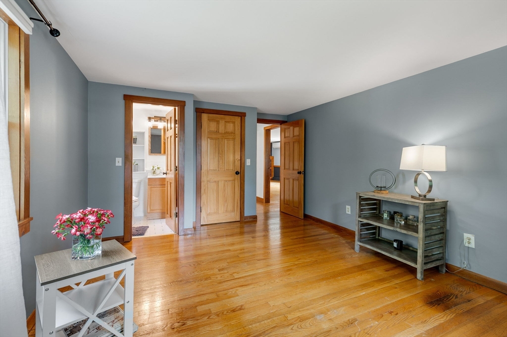 6 Paddock Drive