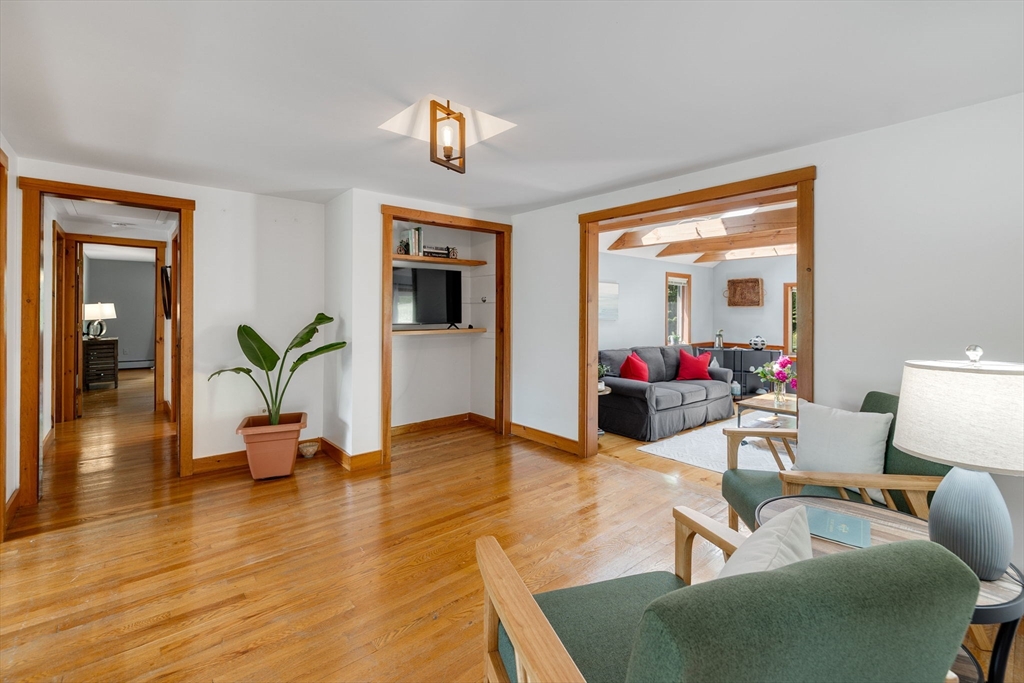 6 Paddock Drive