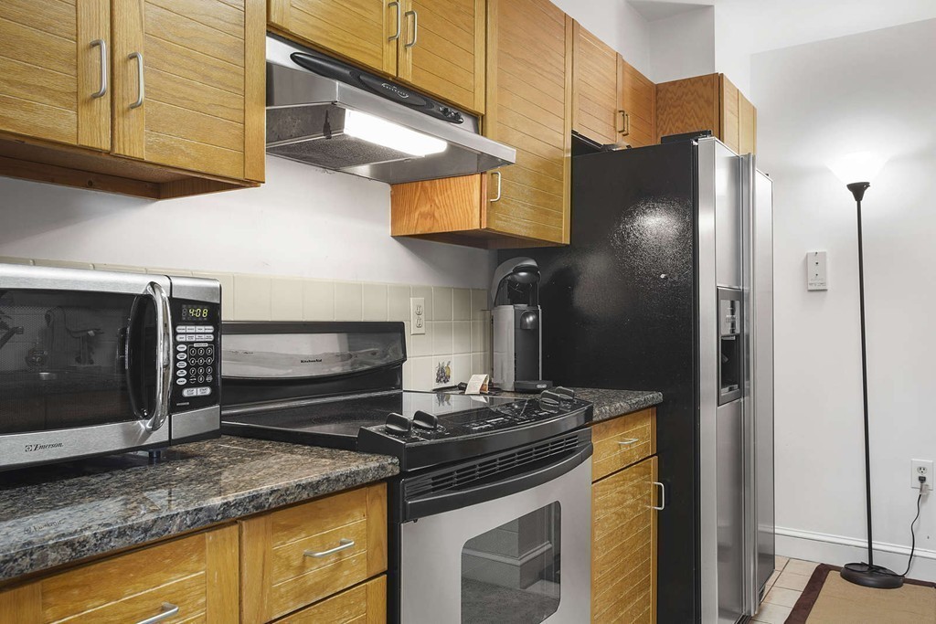 416 Commonwealth Ave # 606