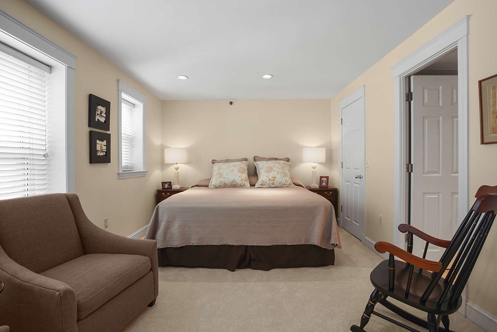 416 Commonwealth Ave # 606