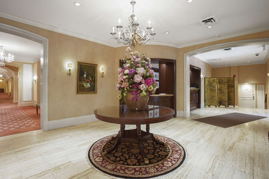 416 Commonwealth Ave # 606