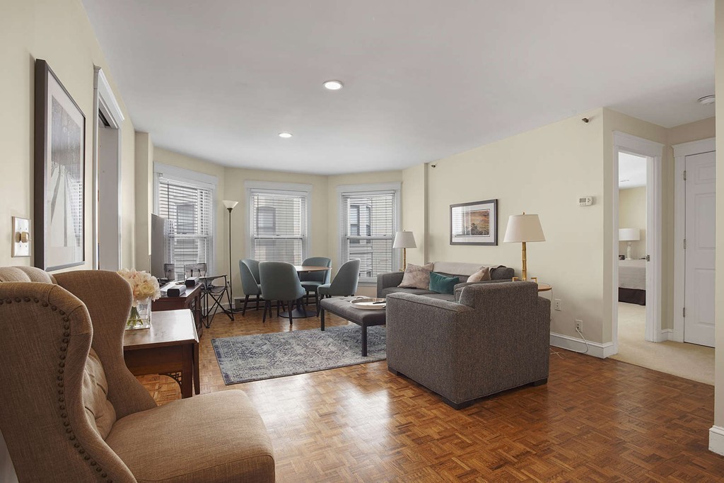 416 Commonwealth Ave # 606