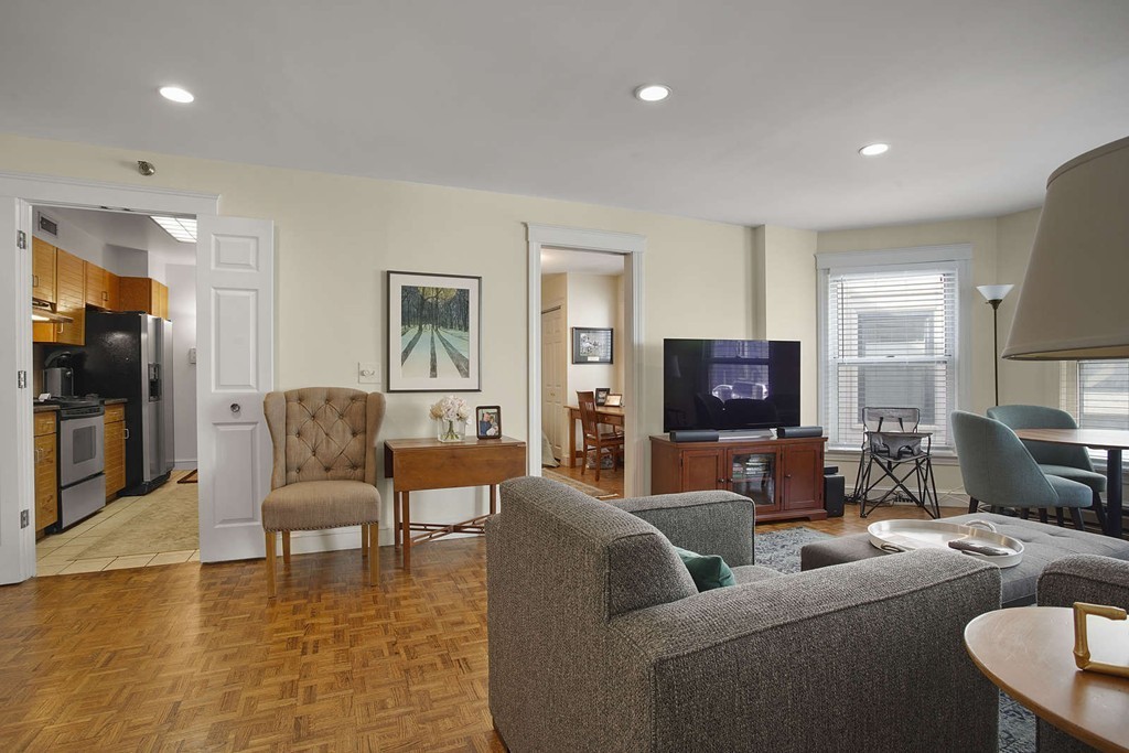 416 Commonwealth Ave # 606