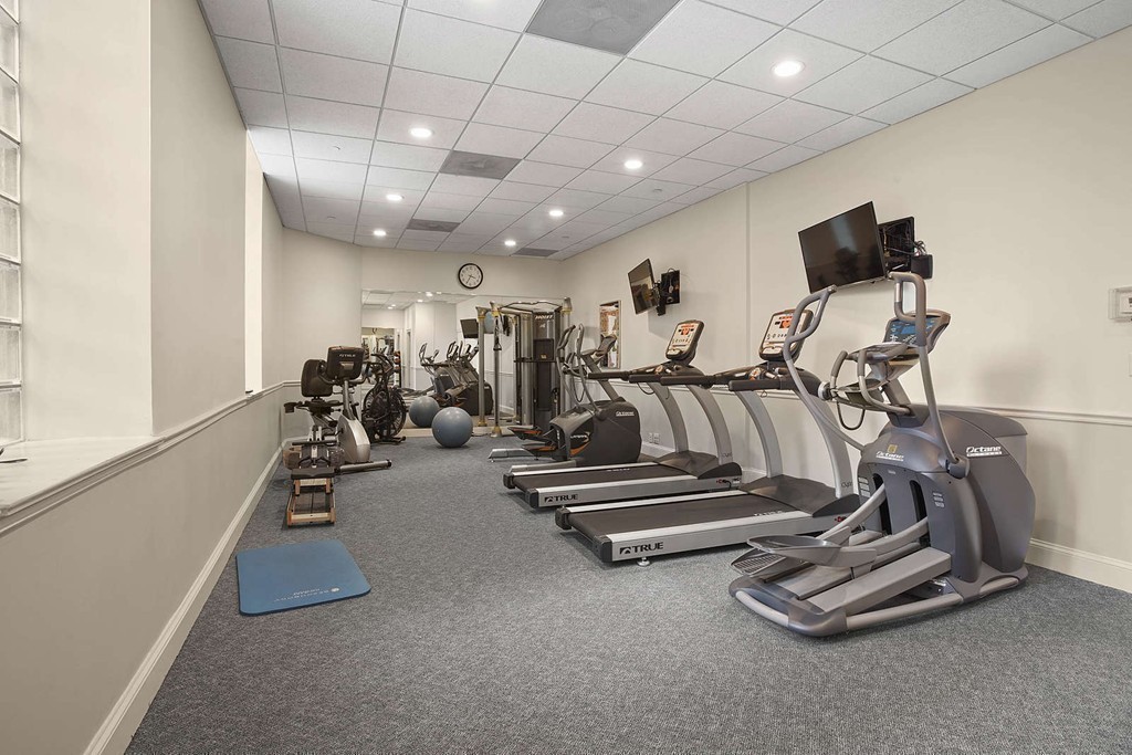 416 Commonwealth Ave # 606