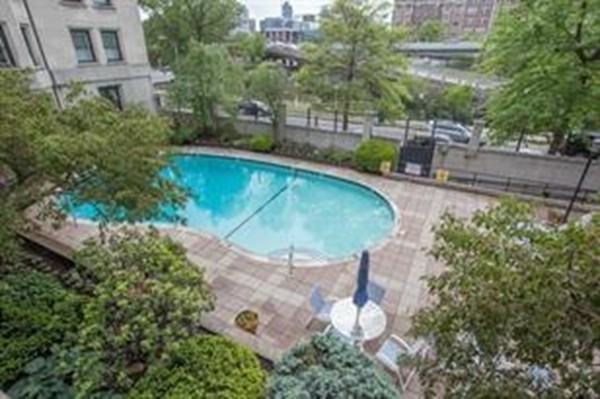 416 Commonwealth Ave # 606