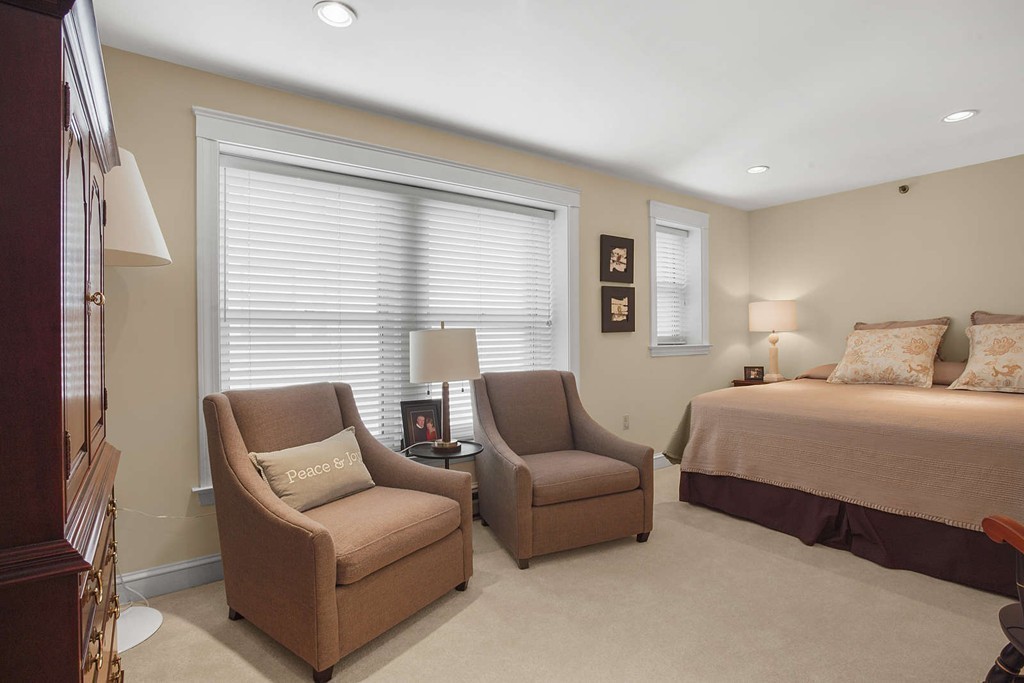 416 Commonwealth Ave # 606