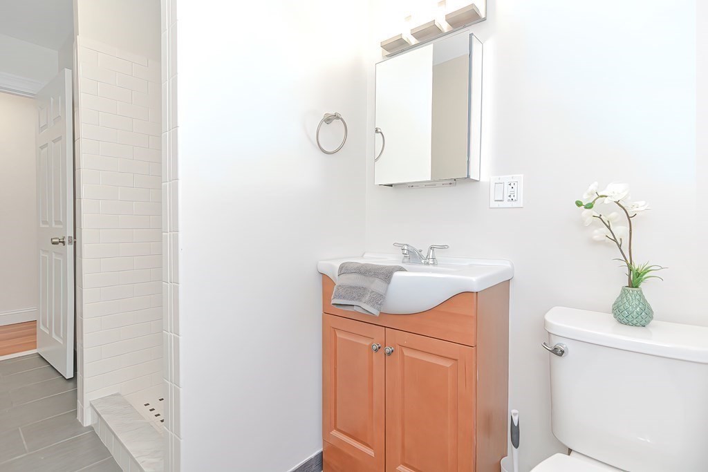 28 Inman St # 5