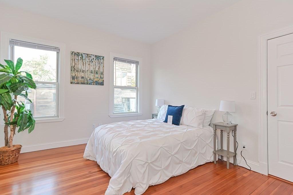 28 Inman St # 5