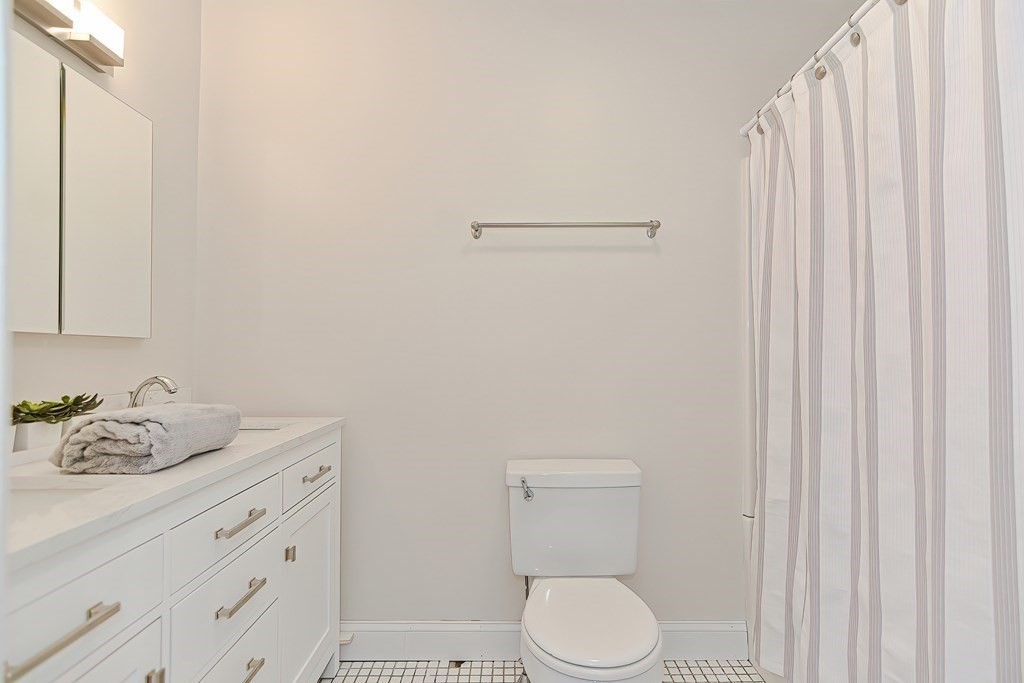 28 Inman St # 5
