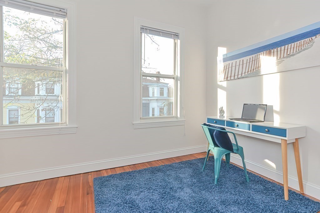 28 Inman St # 5