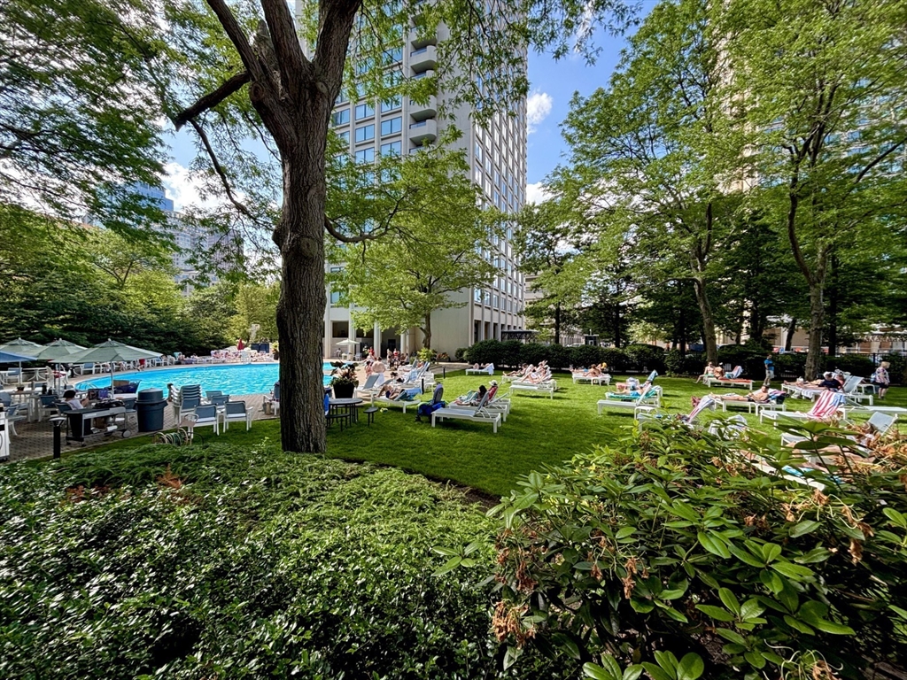 85 East India Row # 25D
