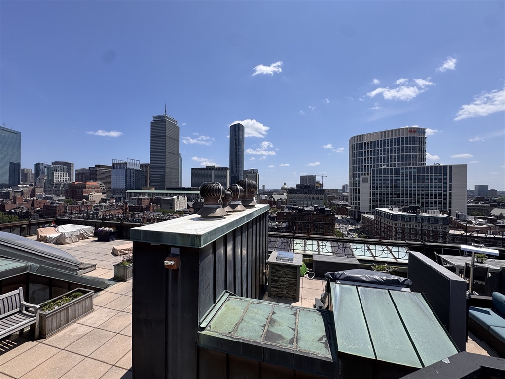 416 Marlborough # 102