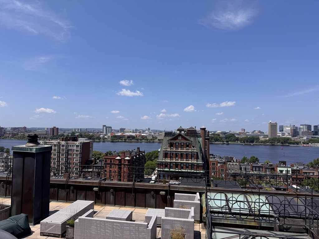 416 Marlborough # 102