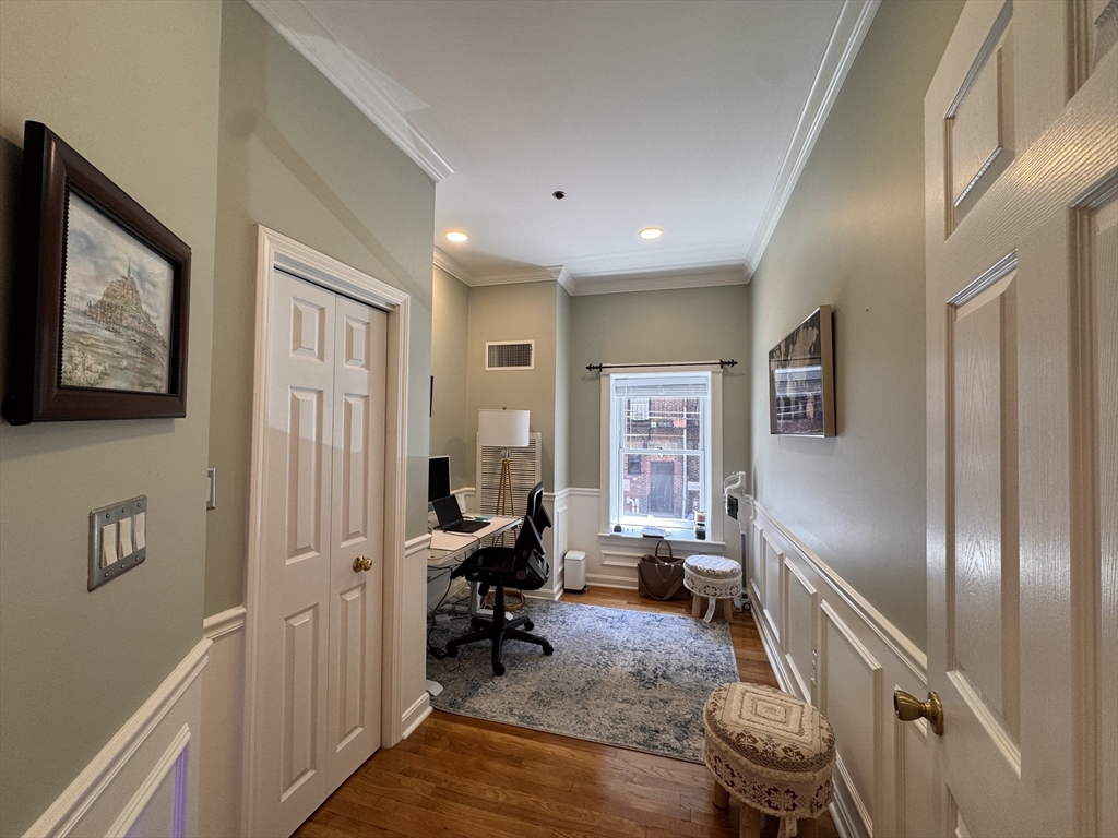 416 Marlborough # 102