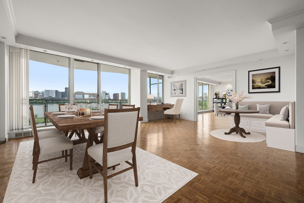 330 Beacon Unit: 65/66