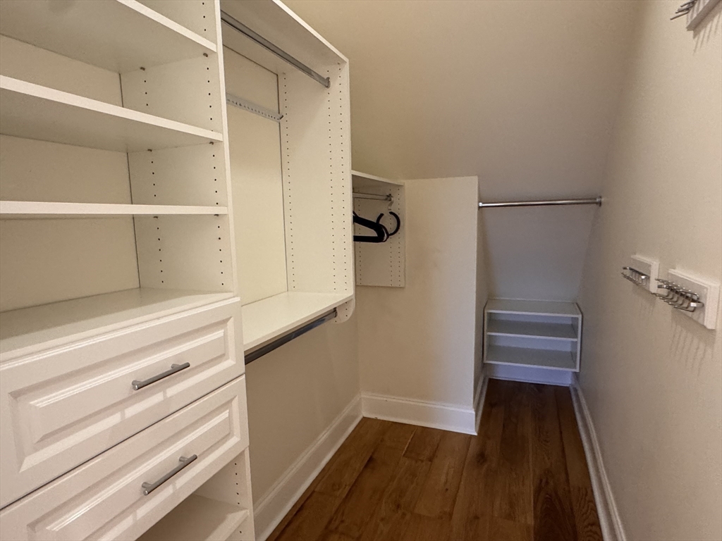 374-398 Bunker Hill # 306