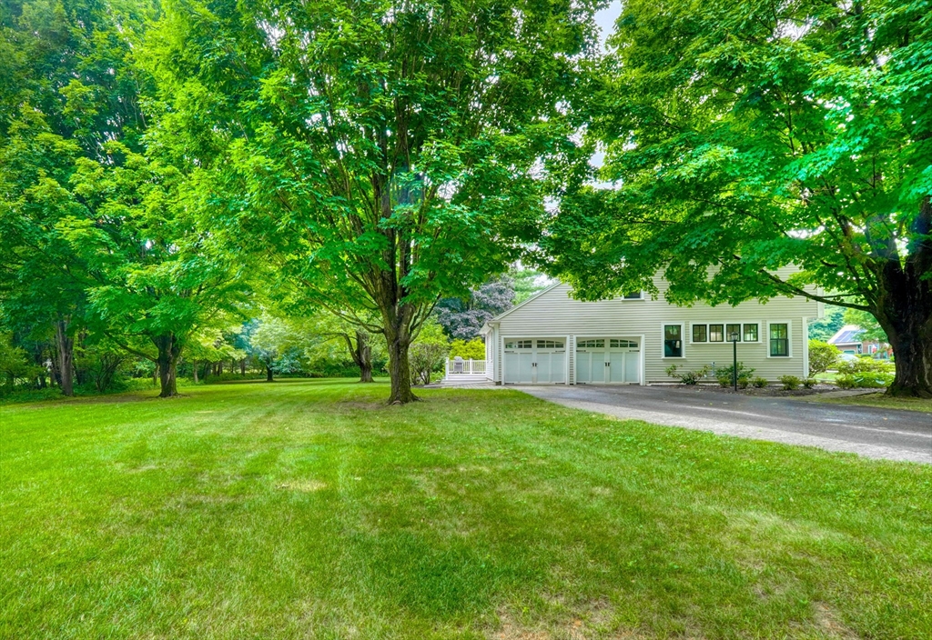 17 Longmeadow Road