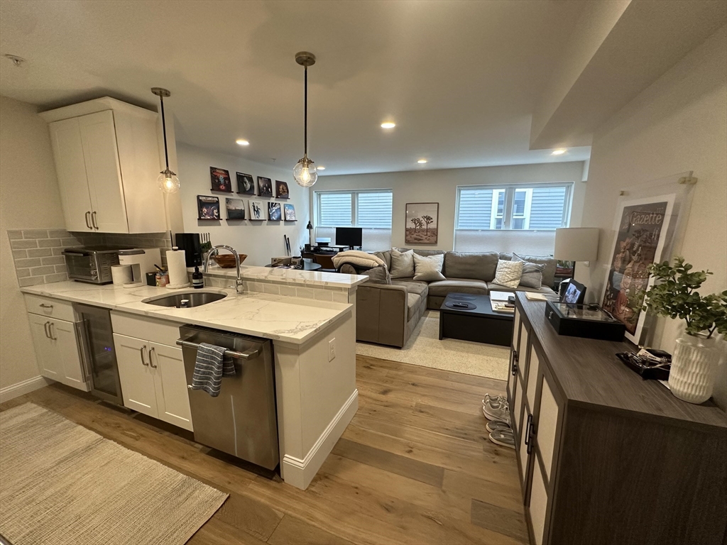 29 Ward Street # 201