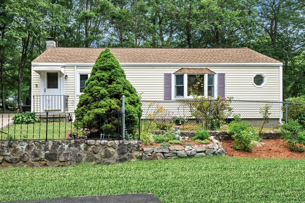 5 Lakeview Ave