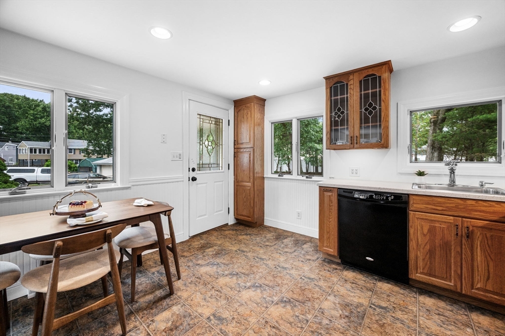 5 Lakeview Ave