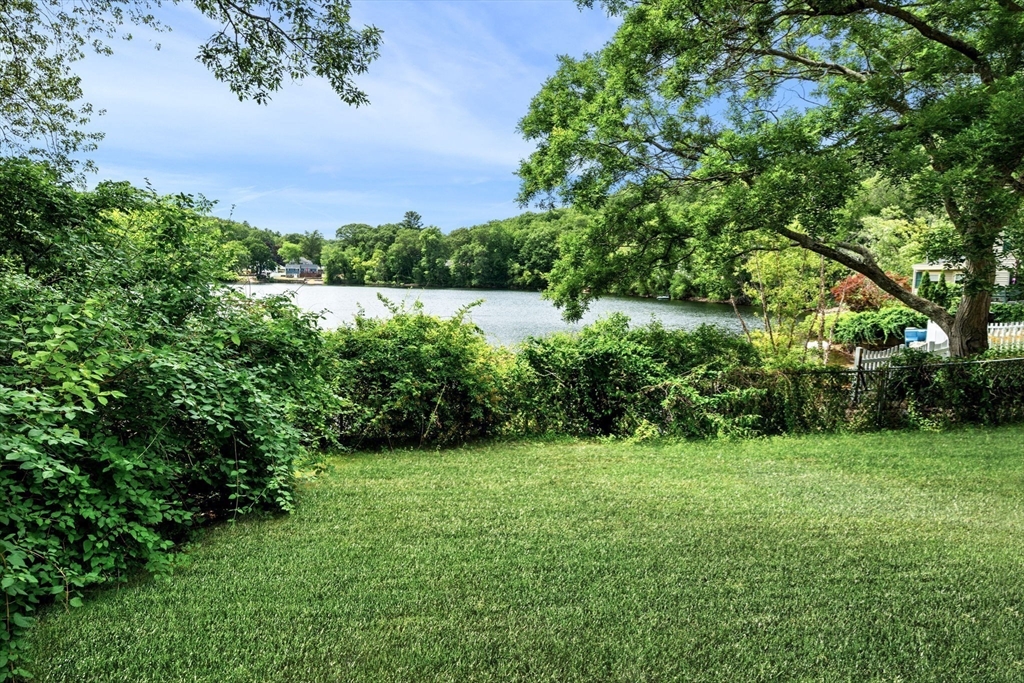 5 Lakeview Ave
