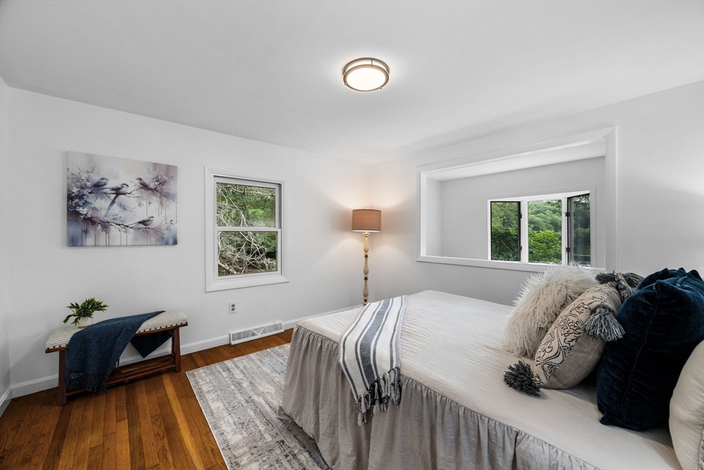 5 Lakeview Ave