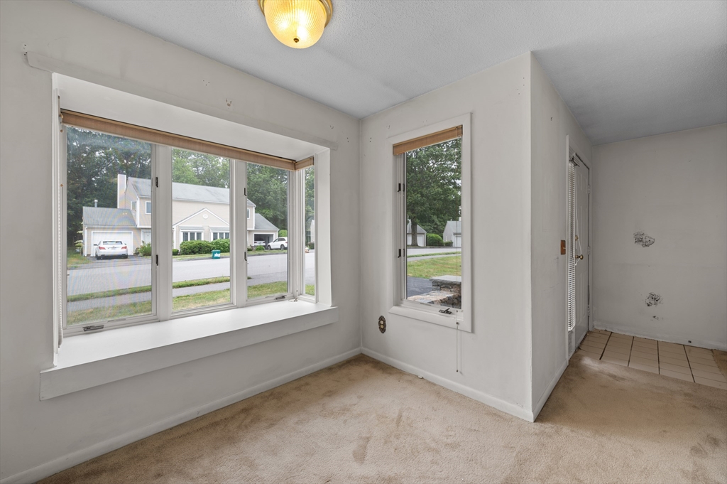 44 Oakwood Ln # 44