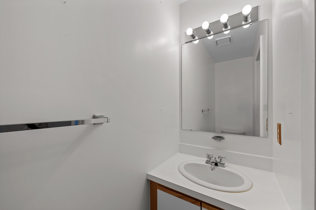 44 Oakwood Ln # 44