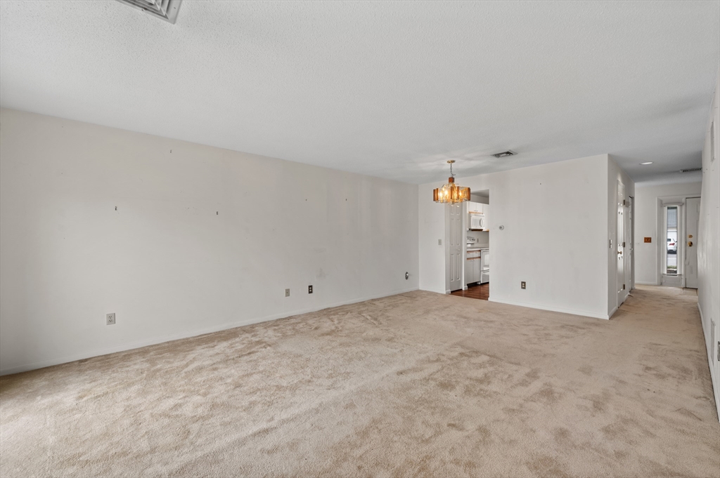 44 Oakwood Ln # 44