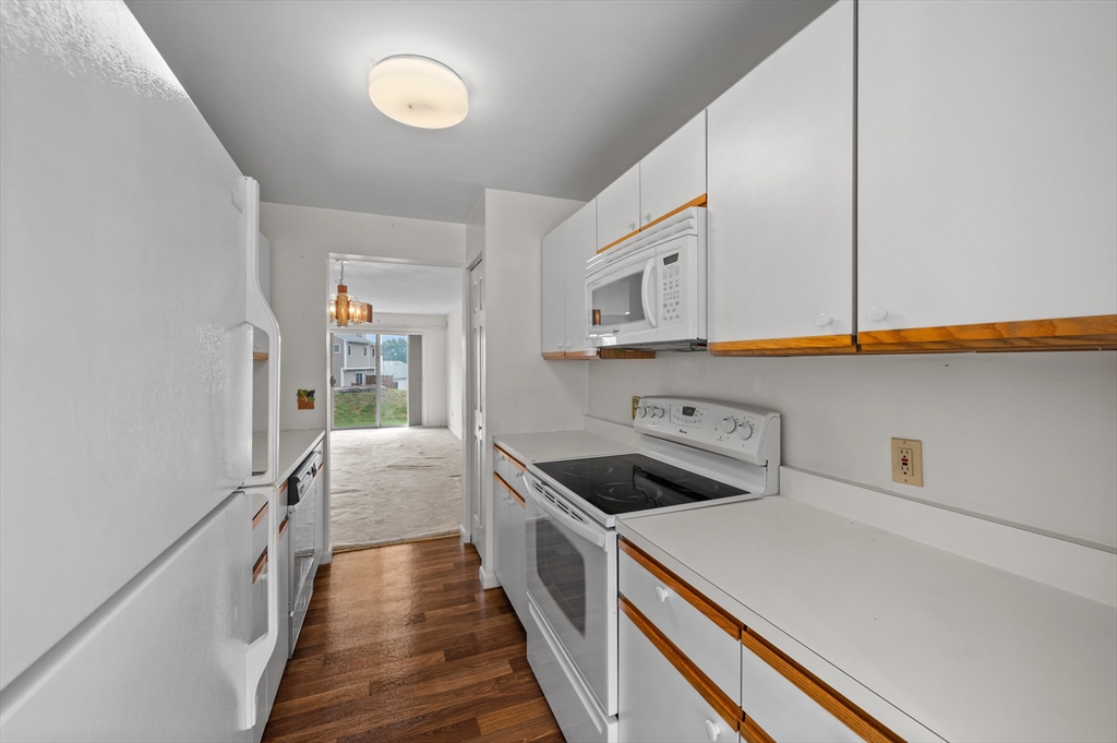 44 Oakwood Ln # 44