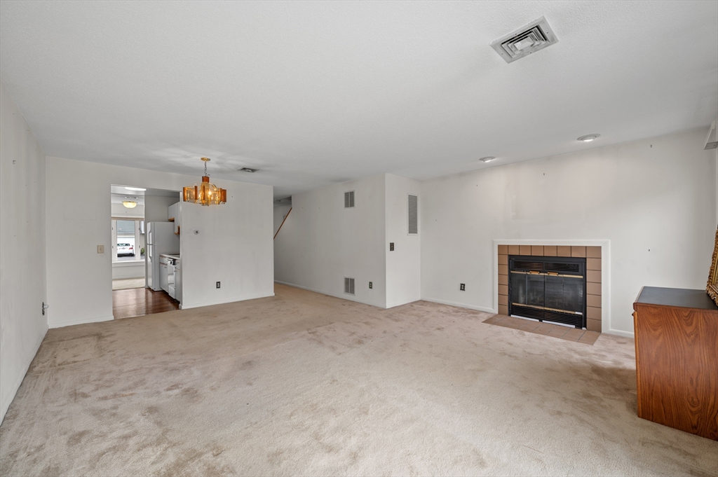 44 Oakwood Ln # 44
